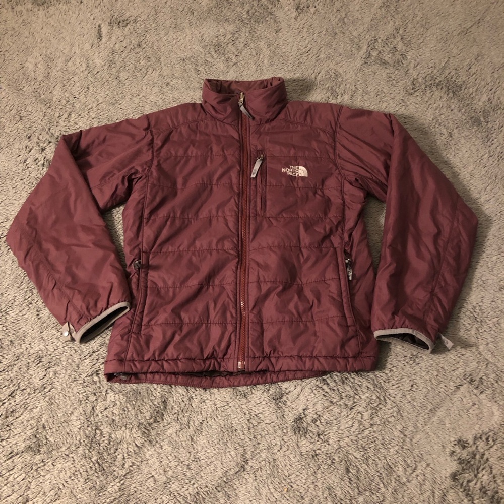 The North Face Women's Puffer Jacket - Burgundy